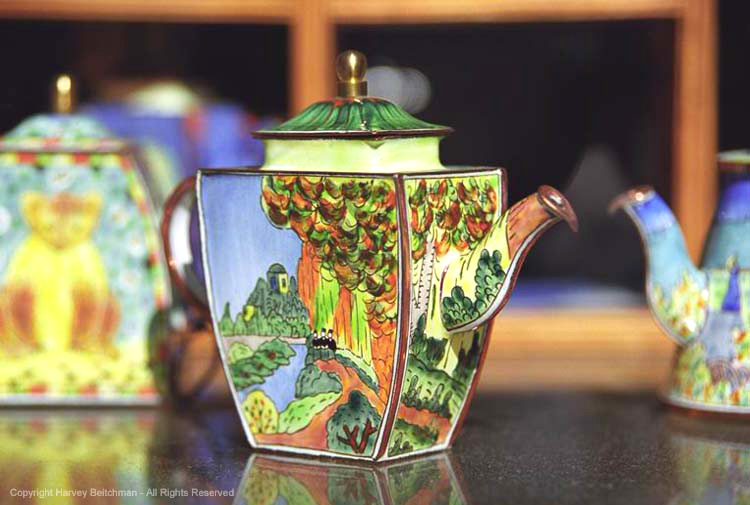 Bordeaux Teapot.jpg